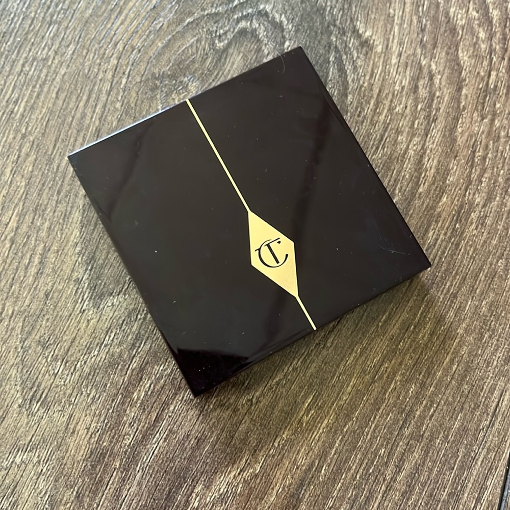 Charlotte Tilbury exaggereyes eye palette